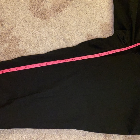 Pre-owned Talbots crop/ankle black pants. - Picture 9 of 10
